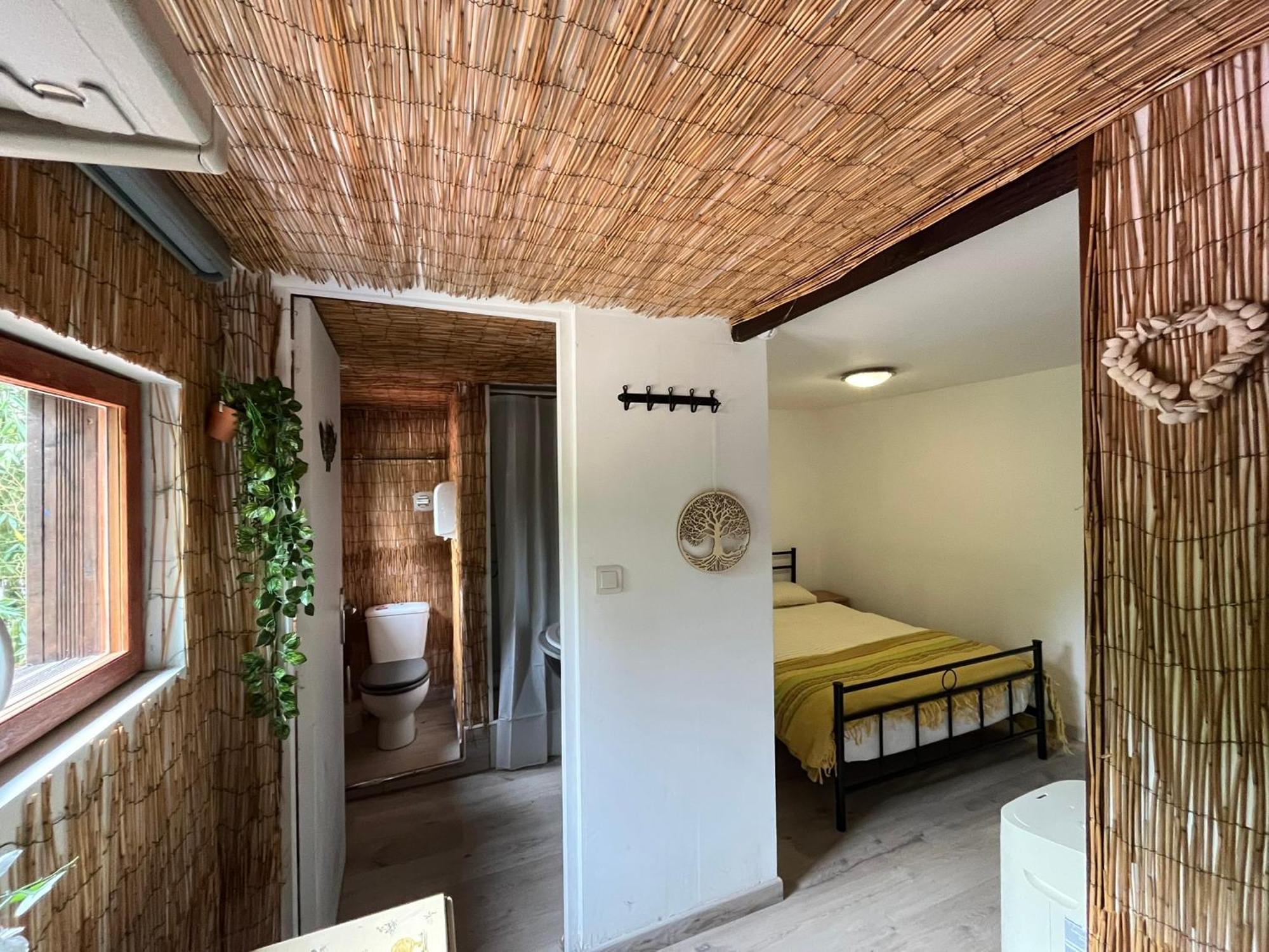 Couleurs De La Vie - Chambres D'Hotes Et Gite Cormatin Quarto foto